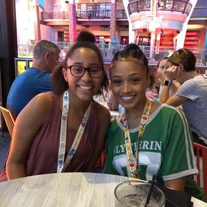 Meet your Posher, Jasmine